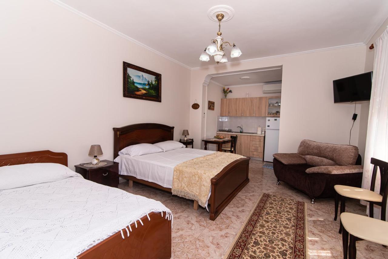 Erla'S Apartment Tirana Zewnętrze zdjęcie